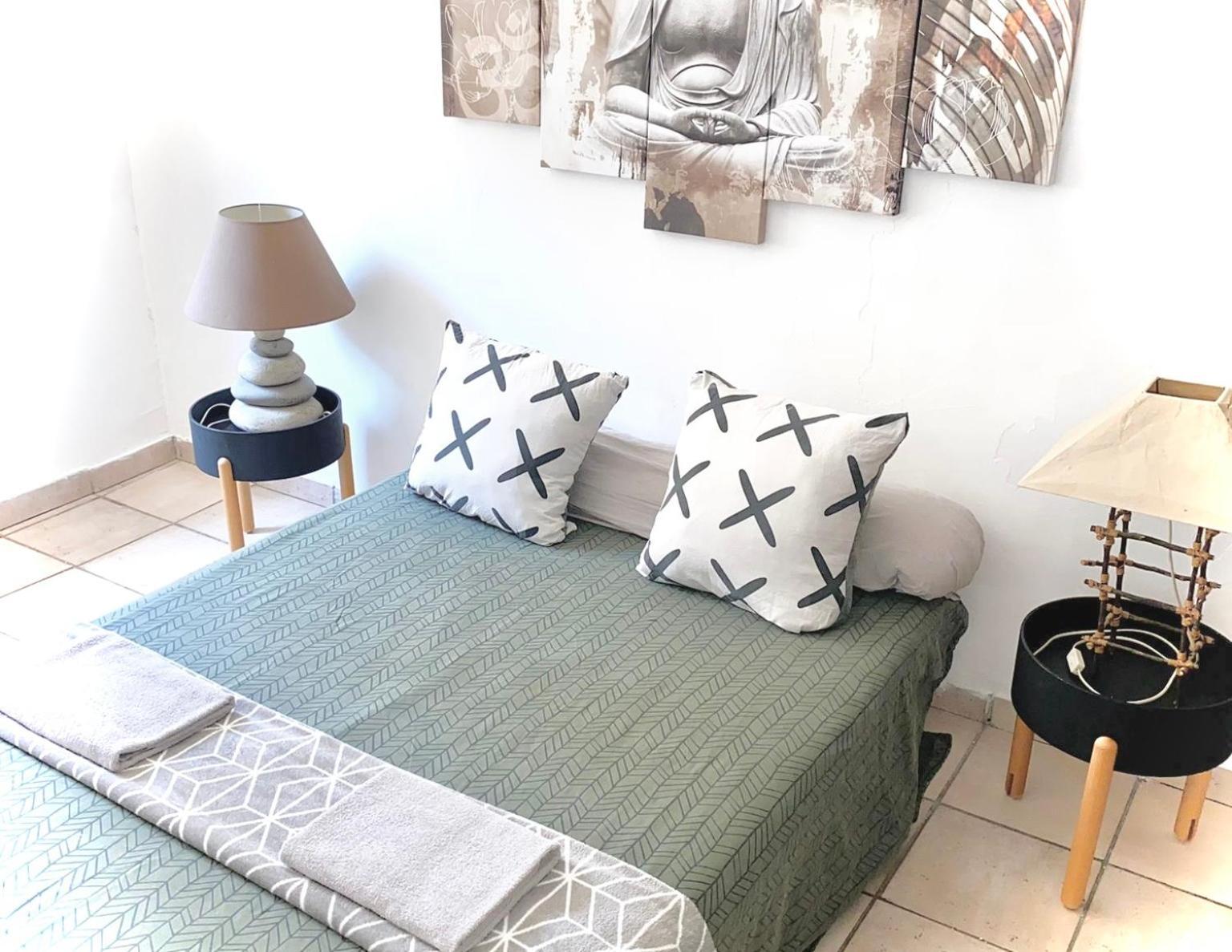 Appartement Calme Au Coeur De La Bastide St-Louis Carcassonne Esterno foto